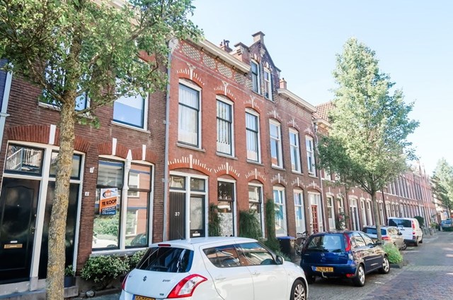 Foto 1: Dordrecht - Koninginnestraat - Foto 1