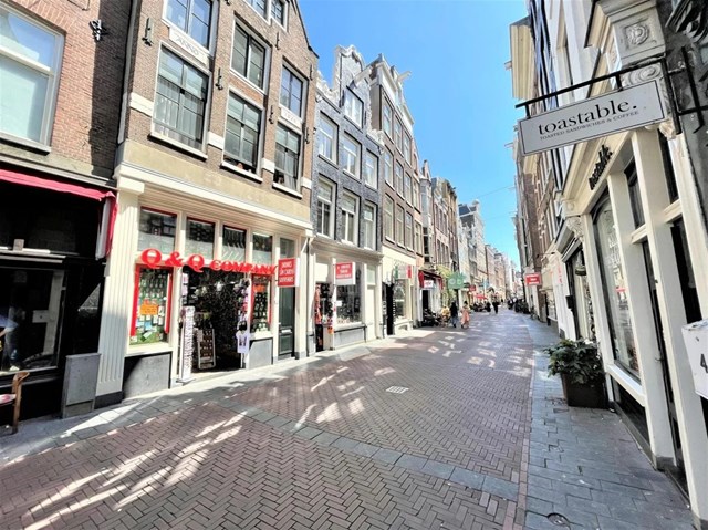 Foto 2: Amsterdam - Nieuwendijk - Foto 2