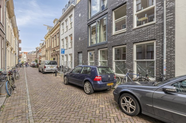 Foto 1: Utrecht - Ambachtstraat - Foto 1