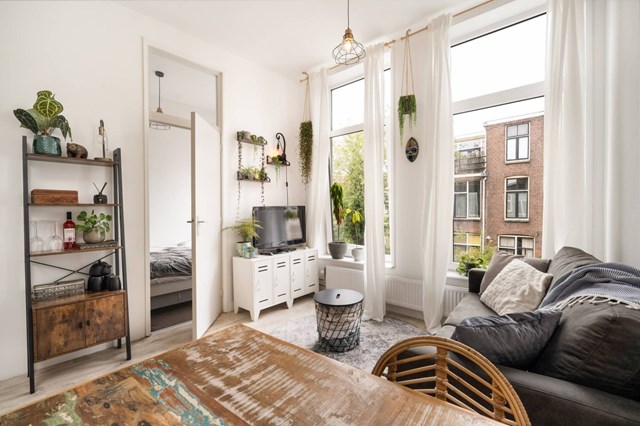 Foto 3: Leiden - Buitenruststraat - Foto 3