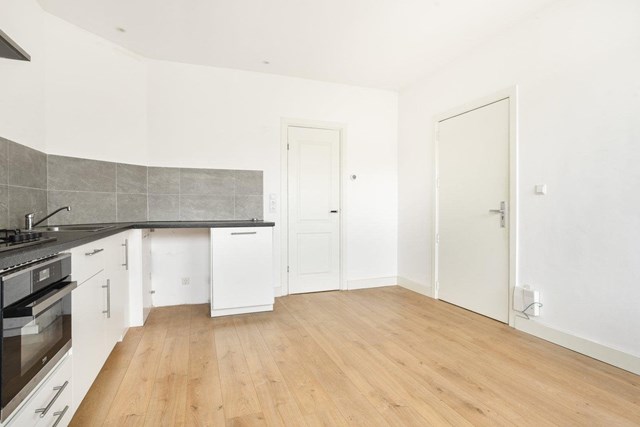 Foto 5: Amsterdam - Riouwstraat - Foto 5