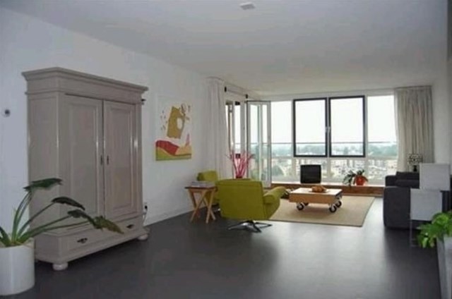 Foto 1: Amsterdam - Jacques Veltmanstraat - Foto 1