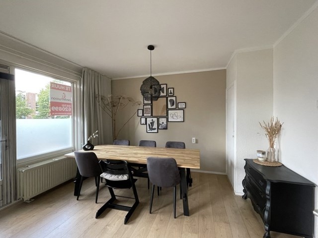 Foto 7: Deventer - Joost van Den Vondellaan - Foto 7