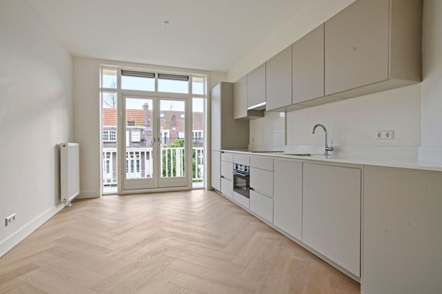 Foto 1: Amsterdam - Van Tuyll van Serooskerkenweg - Foto 1