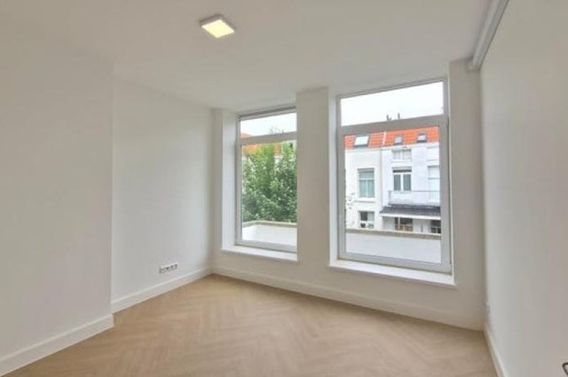 Foto 3: Den Haag - Hugo de Grootstraat - Foto 3