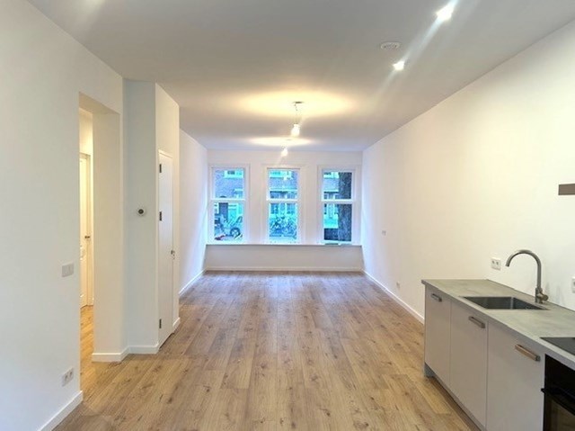 Foto 1: Amsterdam - Haarlemmermeerstraat - Foto 1