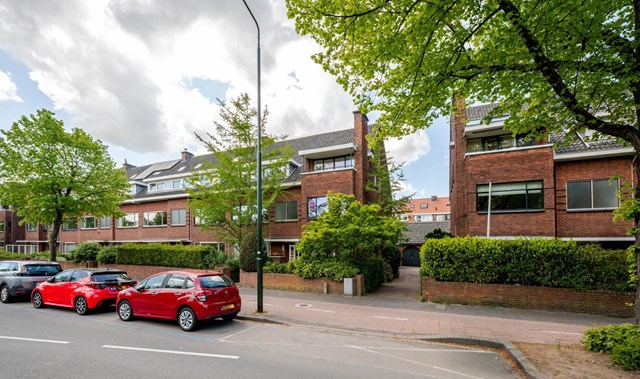 Foto 1: Voorburg - Laan van Nieuw Oosteinde - Foto 1