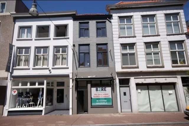 Foto 1: Breda - Boschstraat - Foto 1