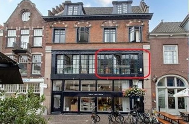 Foto 1: Utrecht - Oudkerkhof - Foto 1