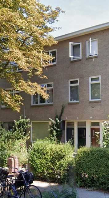 Foto 1: Arnhem - Van Oldenbarneveldtstraat - Foto 1