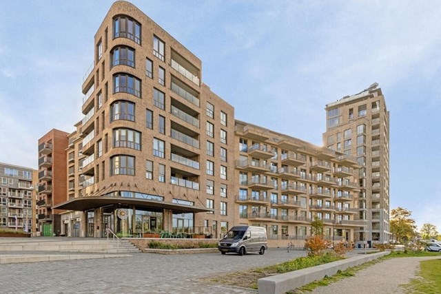 Foto 1: Diemen - Jan Wolkerslaan - Foto 1