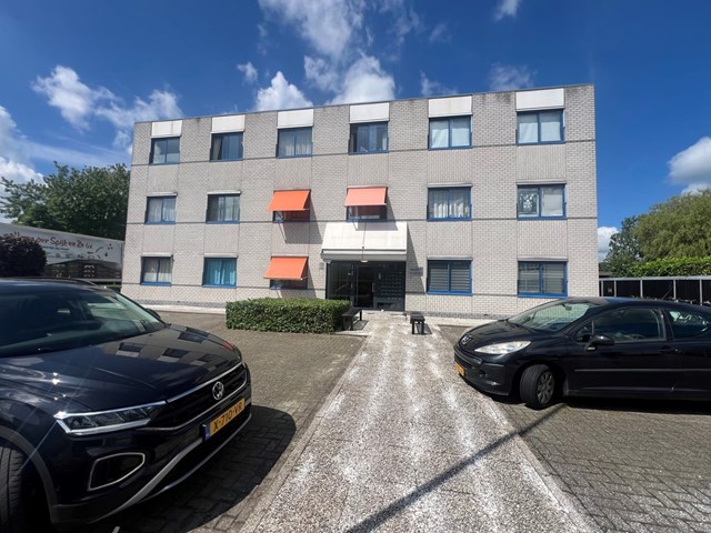 Foto 1: Alphen aan den Rijn - Henry Dunantweg - Foto 1