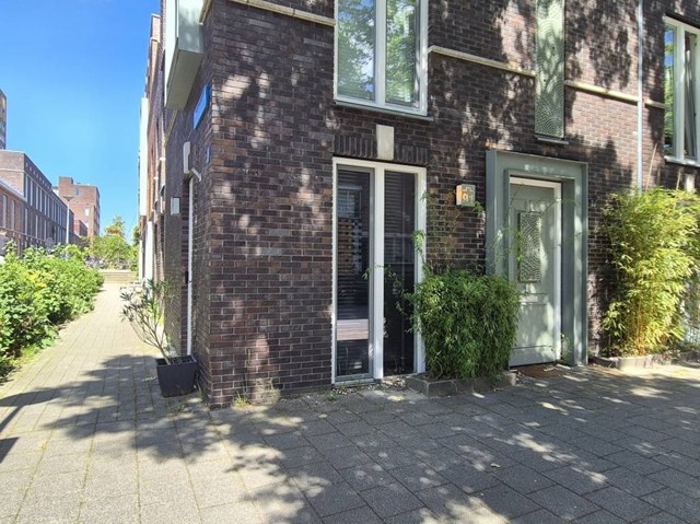 Foto 1: Rotterdam - Roentgenstraat - Foto 1
