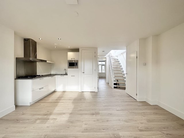 Foto 1: Amsterdam - Albert Cuypstraat - Foto 1