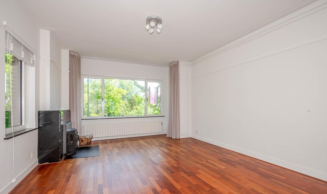 Foto 5: Voorburg - Laan van Nieuw Oosteinde - Foto 5