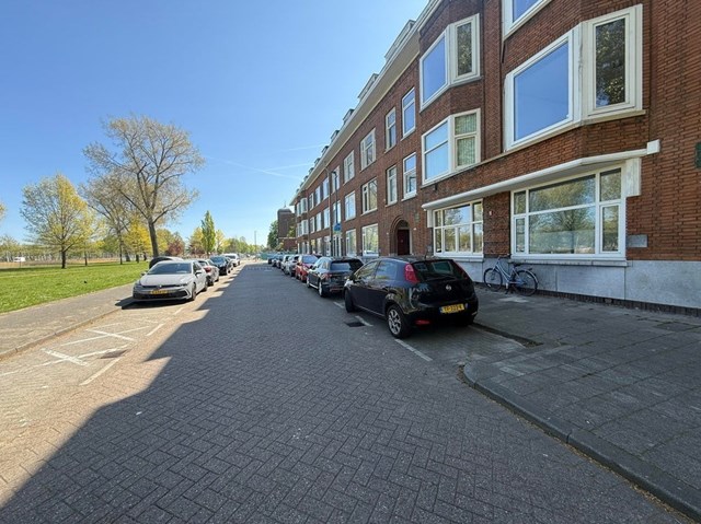 Foto 2: Rotterdam - West-Varkenoordseweg - Foto 2
