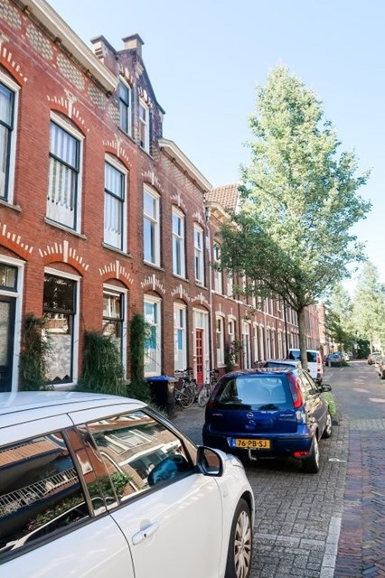 Foto 3: Dordrecht - Koninginnestraat - Foto 3