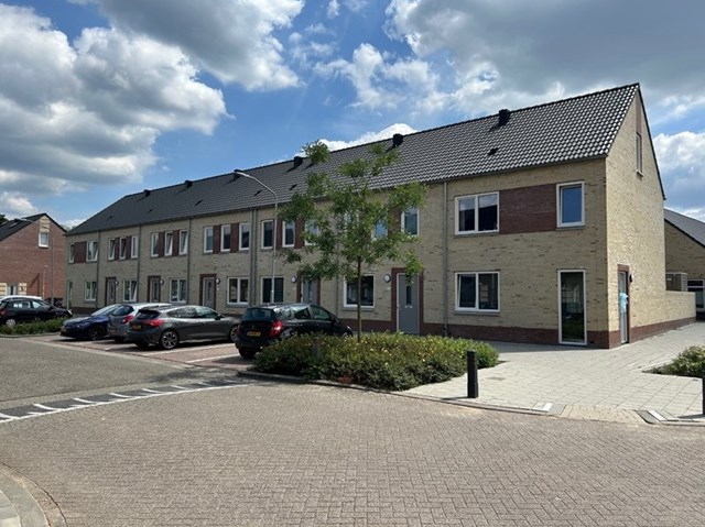 Foto 2: Venlo - Bisschop Hoensbroeckstraat - Foto 2