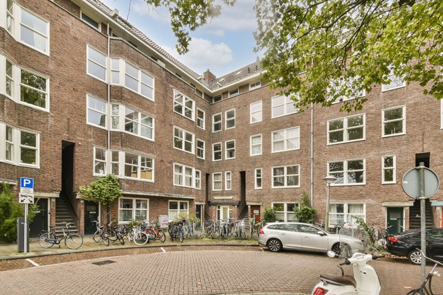 Foto 2: Amsterdam - Pieter van der Doesstraat - Foto 2