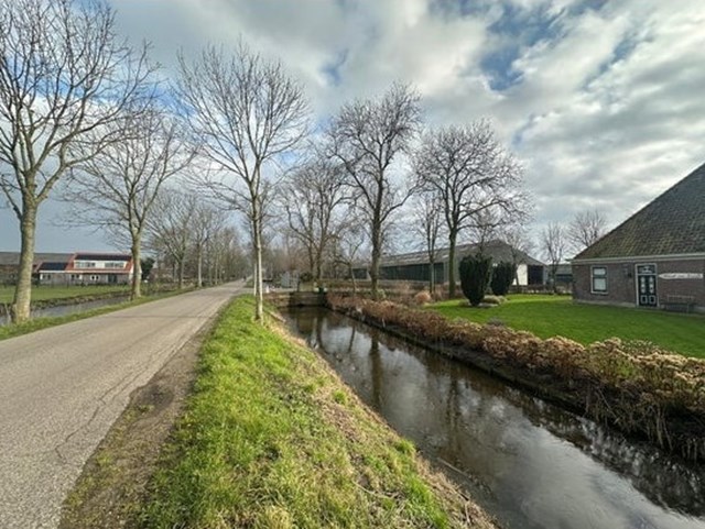 Foto 2: Wijdewormer - Zuiderweg - Foto 2