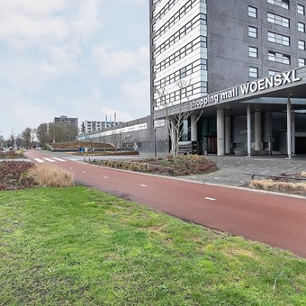 Eindhoven, Winkelcentrum woensel, galerijflat - foto 3