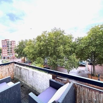 Enschede, Burgemeester Edo Bergsmalaan, 4-kamer appartement - foto 2