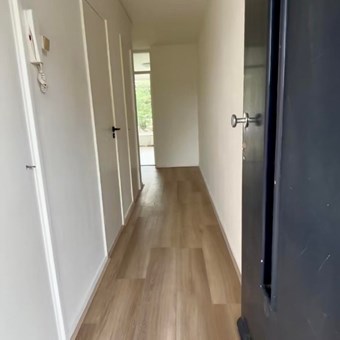 Enschede, Burgemeester Edo Bergsmalaan, 4-kamer appartement - foto 3