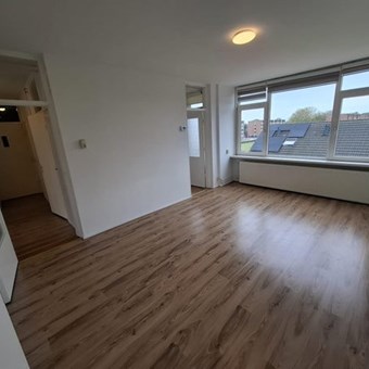 Almelo, Jacob van Ruysdaelstraat, 4-kamer appartement - foto 2