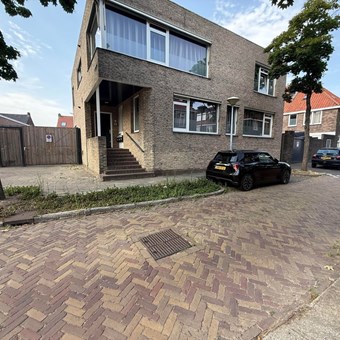 Eindhoven, Lupinestraat, portiekflat - foto 2