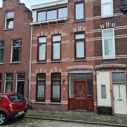 Schiedam, Van Beverenstraat, geschakelde woning - foto 1
