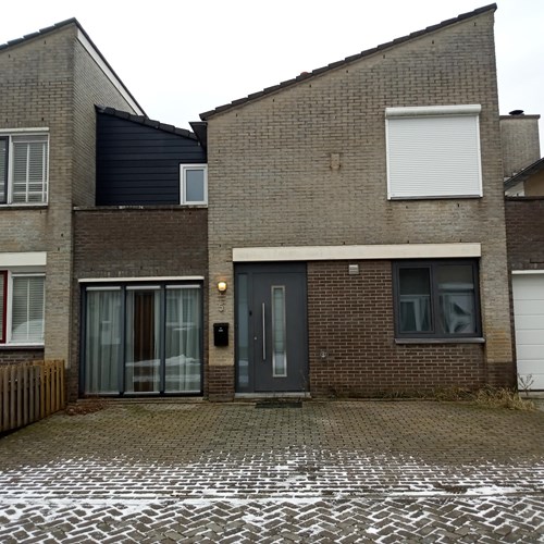 Almere, J.M. van der Meijstraat, 2-onder-1 kap woning - foto 1
