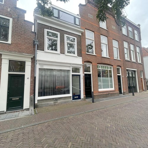Delft, Achterom, bovenwoning - foto 1