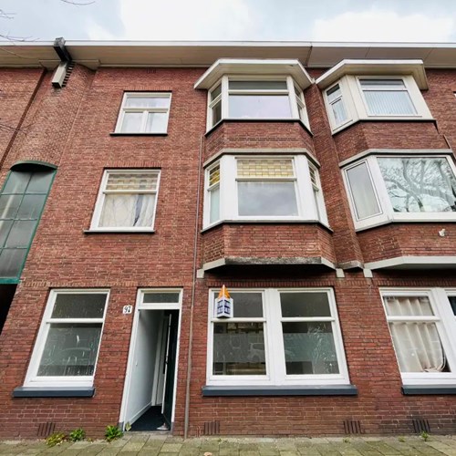 Den Haag, De Genestetlaan, portiekflat - foto 1