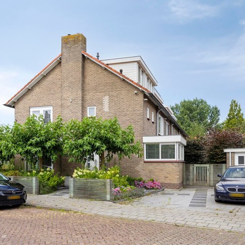 Badhoevedorp, Lindberghstraat, hoekwoning - foto 1