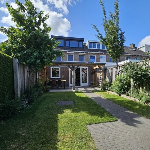 Vught, Baarzenstraat, tussenwoning - foto 1