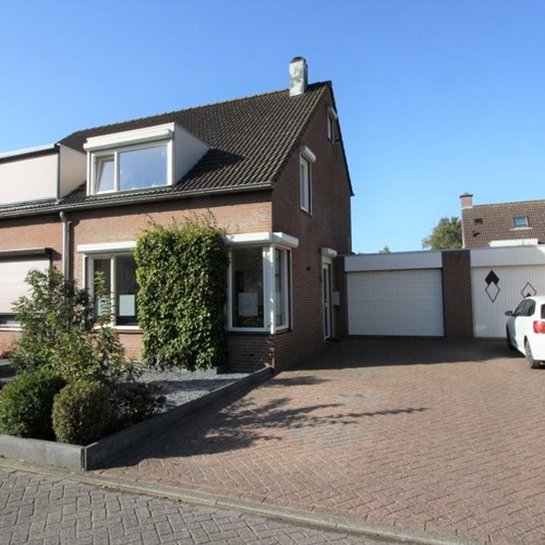 Ossendrecht, Peeberg, 2-onder-1 kap woning - foto 1
