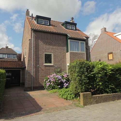 Oegstgeest, Laan van Arenstein, geschakelde woning - foto 1