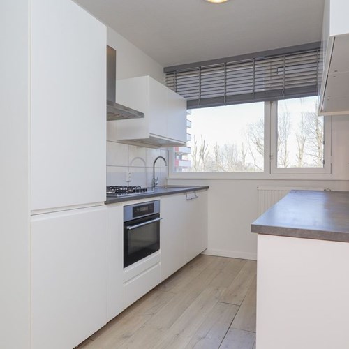 Diemen, Martin Luther Kinglaan, 5-kamer appartement - foto 1