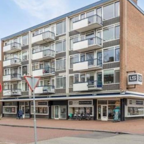 Enschede, Burgemeester Edo Bergsmalaan, 4-kamer appartement - foto 1